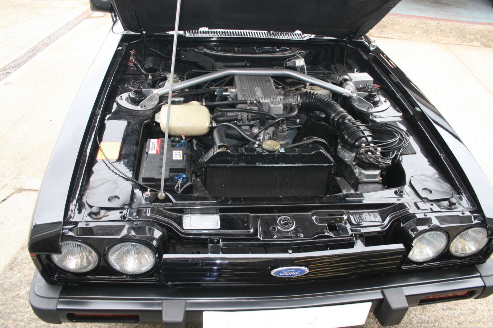 Ford Capri 2.8i - Click to view restoration