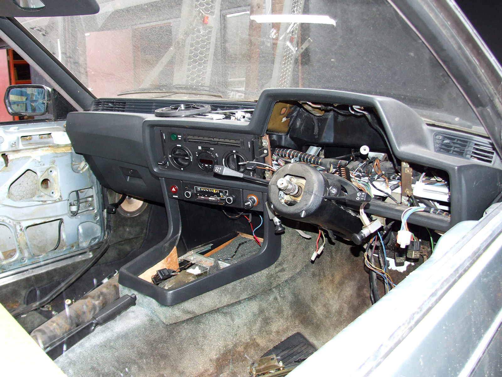 1981 BMW 635CSi - Step 3