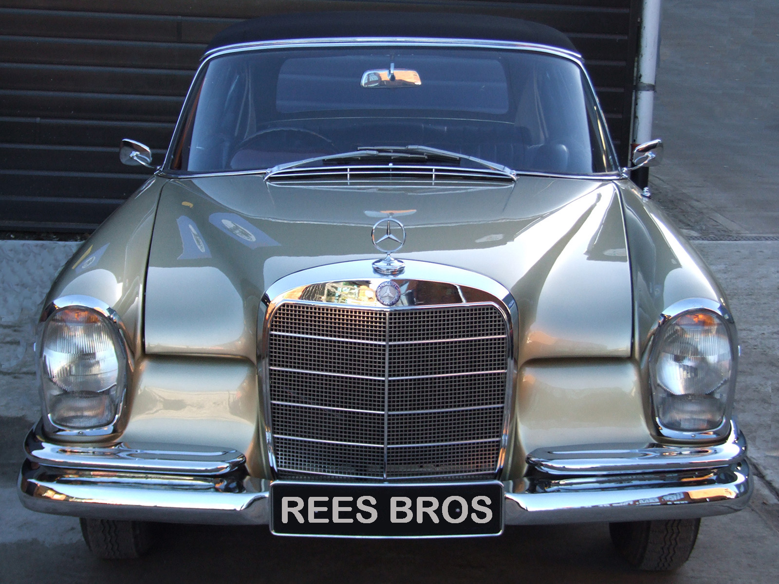 1965 Mercedes 300SE Cabriolet